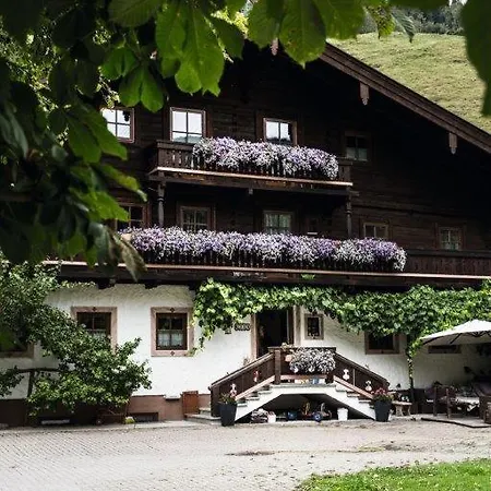 Hochwart Hof Couette-café 3*